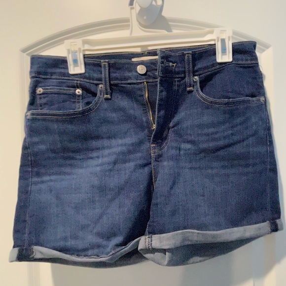 Levi’s Vintage Medium Dark Wash Mid Rise Stretch Cuff Jean Shorts in Size 30 - Picture 6 of 6